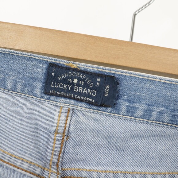 Lucky Brand The Cut Off Blue Paisley Distressed Floral Denim Shorts size 6 / 28 - Picture 10 of 11